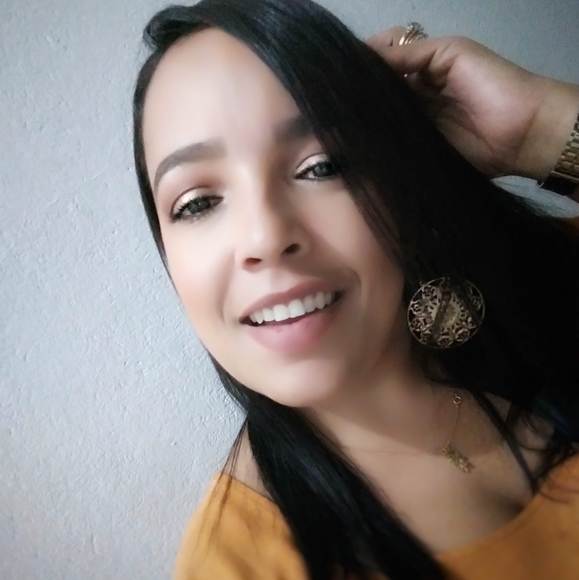 Poshmark profile picture for @juliano